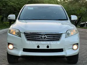 Photo - Toyota Vanguard 2011 Silver