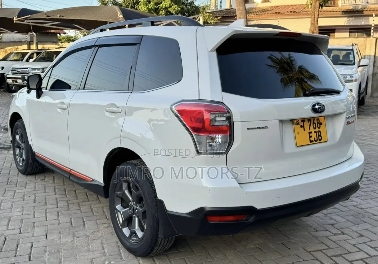 Subaru Forester 2017 White