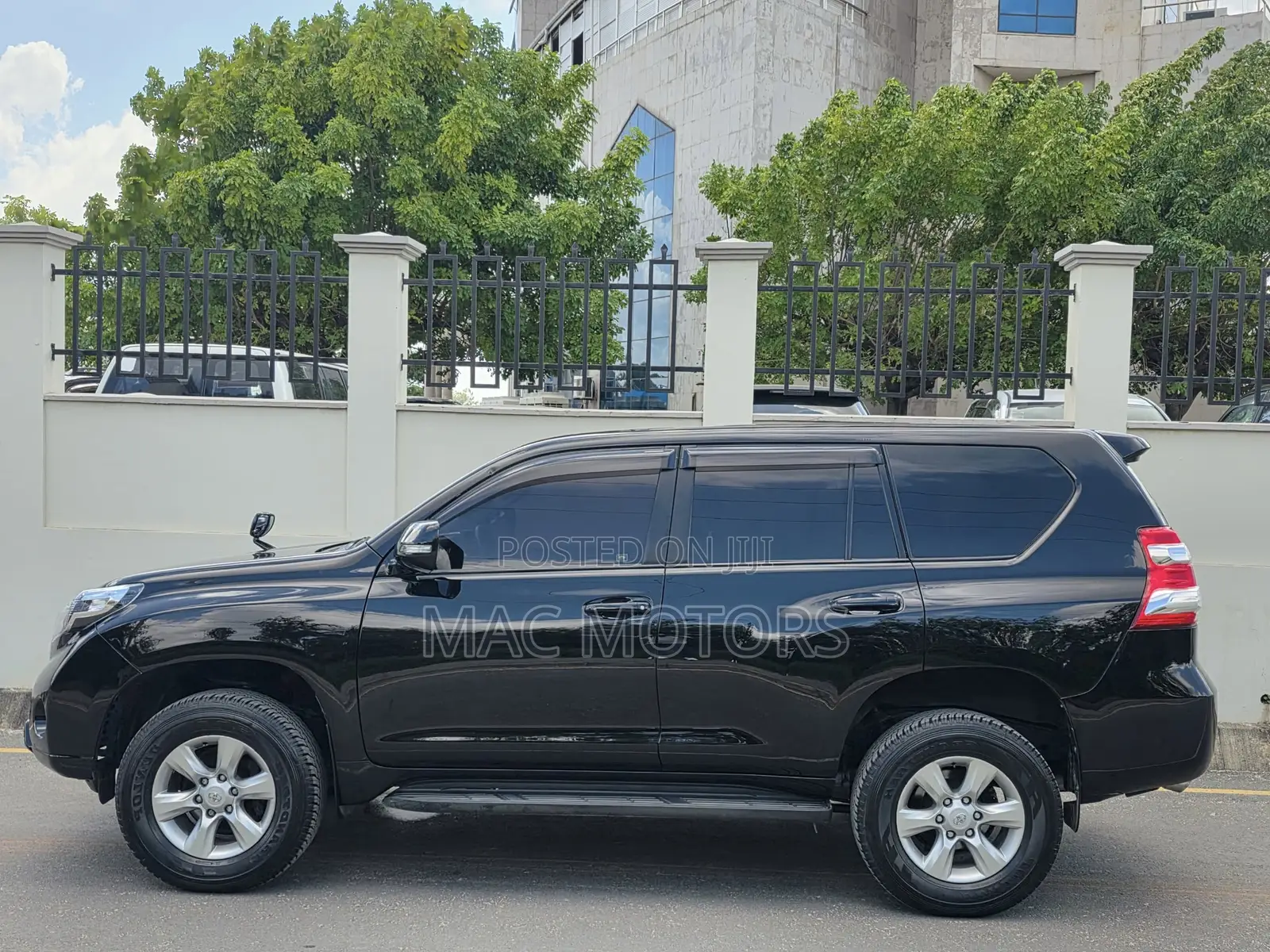 Toyota Land Cruiser Prado 2.7 i 2012 Black