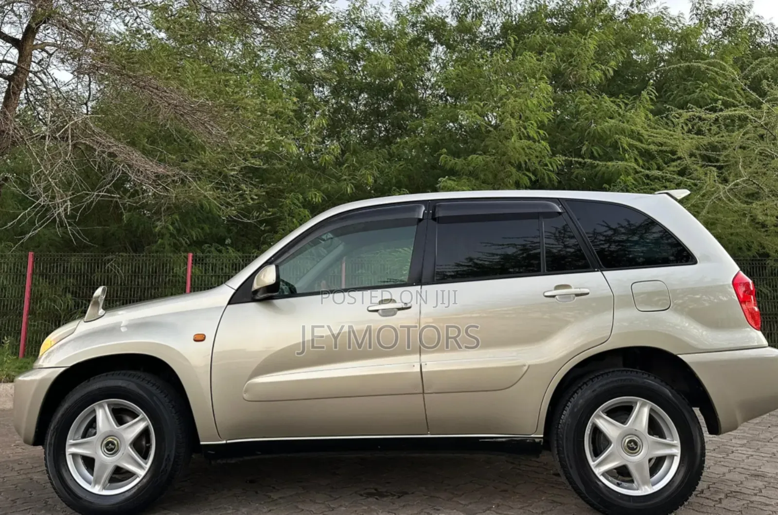 Toyota RAV4 2002 Silver