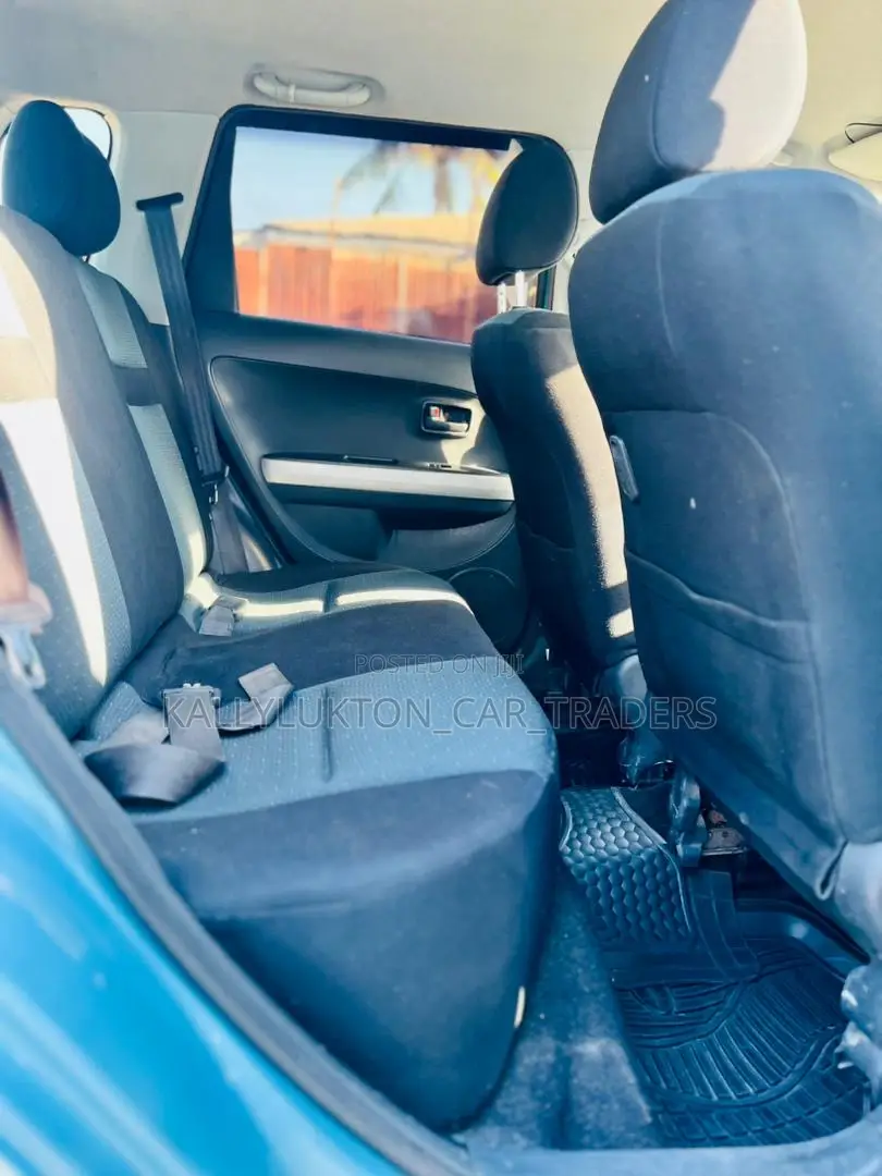 Toyota IST 2005 Blue