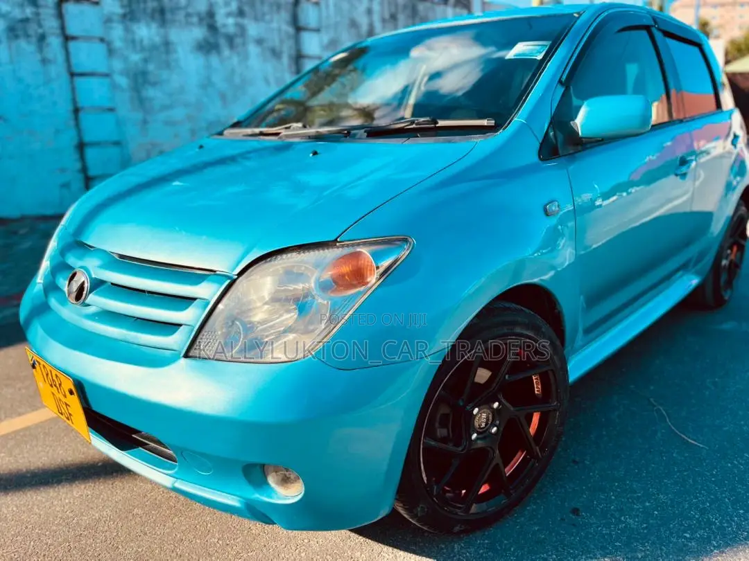 Toyota IST 2005 Blue