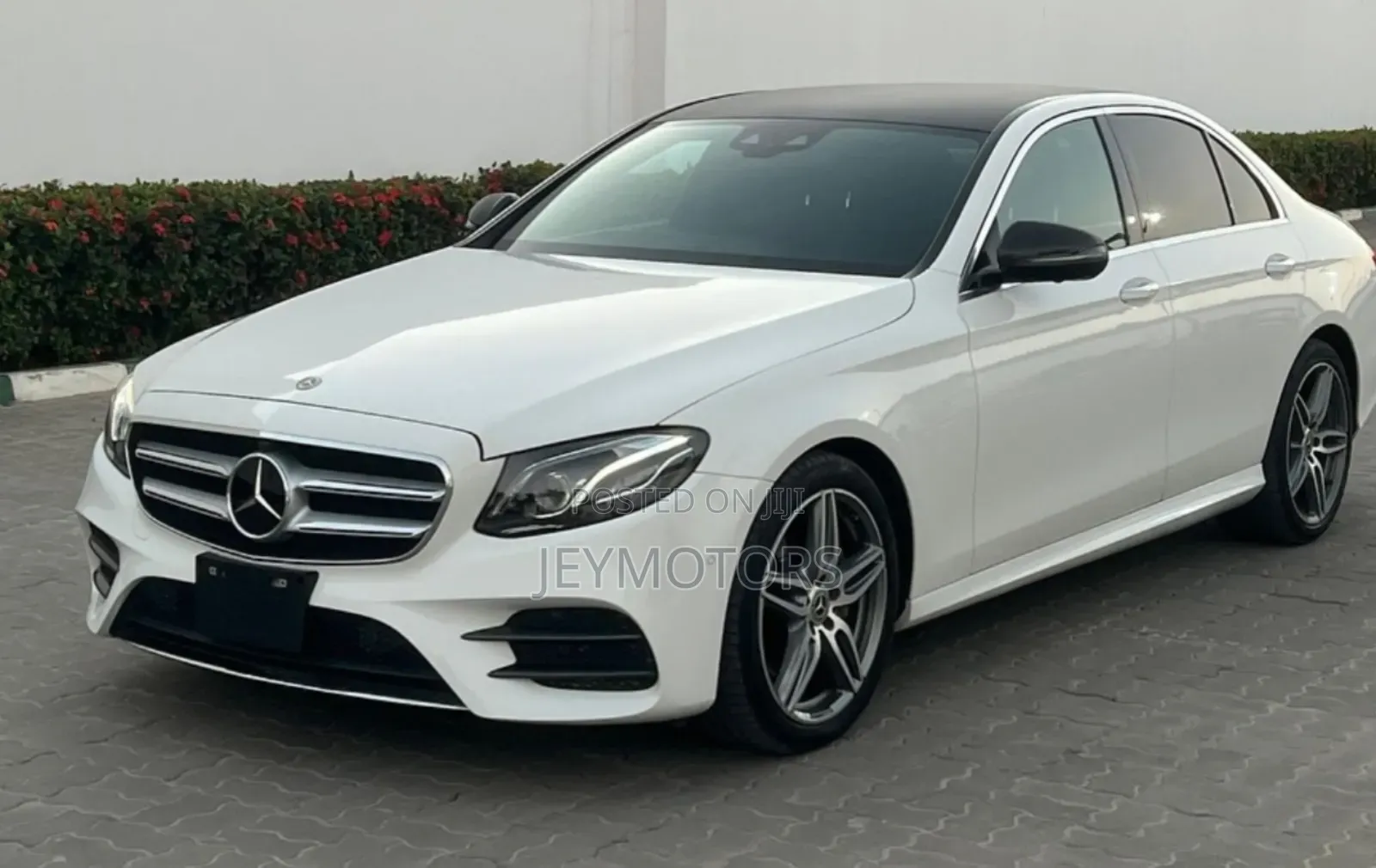 Mercedes-Benz E220 2017 Pearl