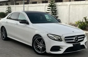 Mercedes-Benz E220 2017 Pearl
