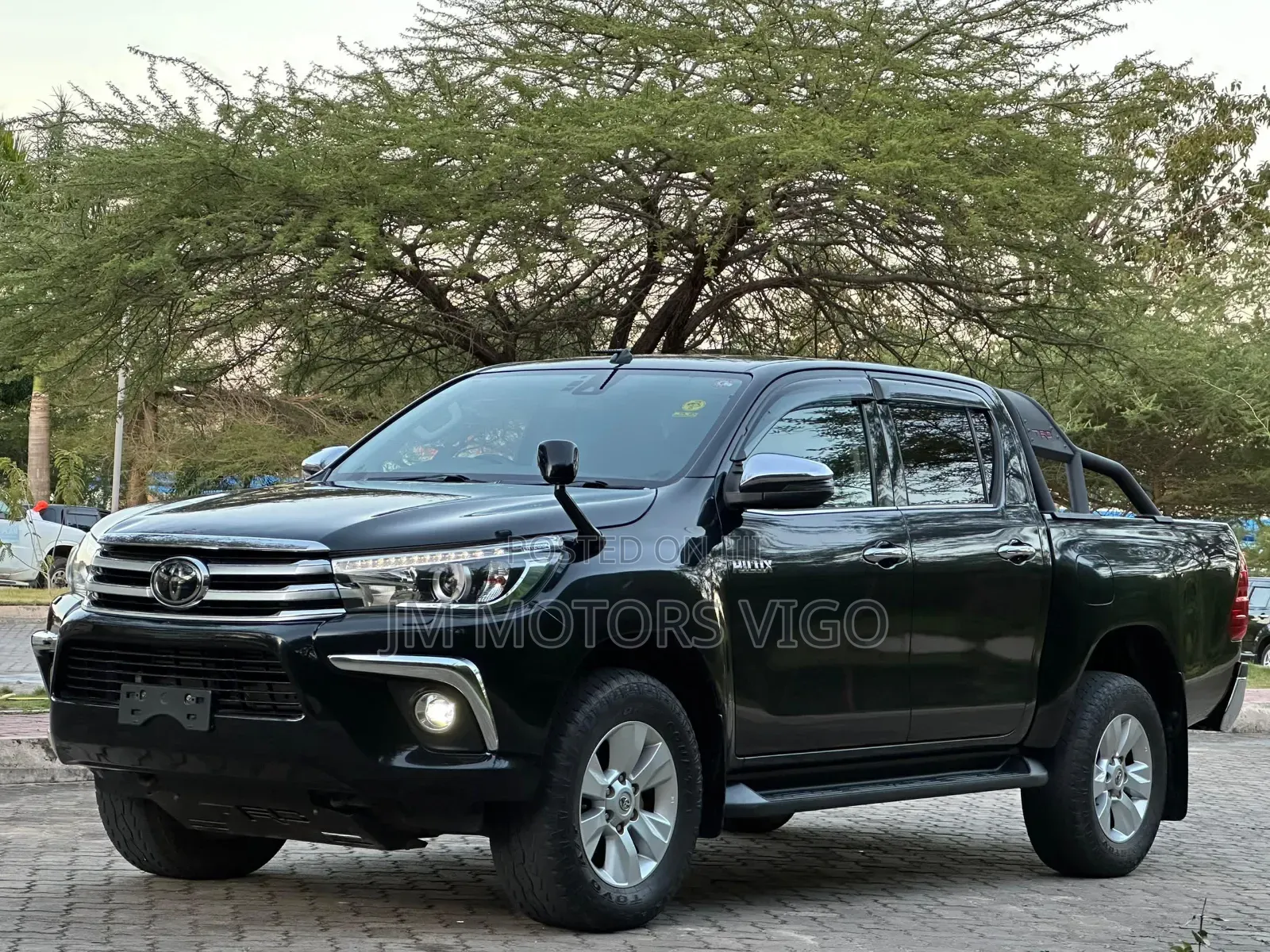 Toyota Hilux Revo Double Cab Deisel 2.4 AWD 2018 Black