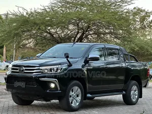 Toyota Hilux Revo Double Cab Deisel 2.4 AWD 2018 Black