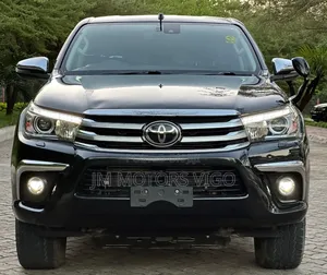 Toyota Hilux Revo Double Cab Deisel 2.4 AWD 2018 Black
