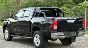 Toyota Hilux Revo Double Cab Deisel 2.4 AWD 2018 Black