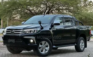 Toyota Hilux Revo Double Cab Deisel 2.4 AWD 2018 Black