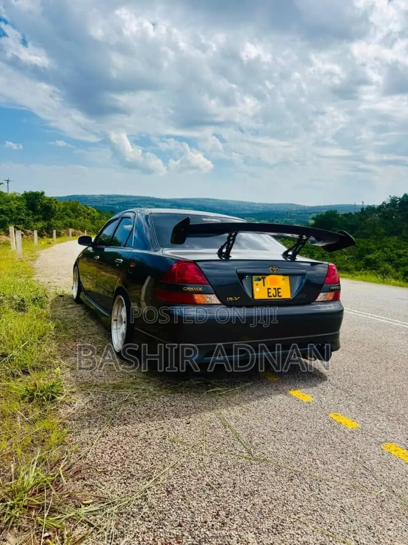 Toyota Mark II 2.5 RWD 2001 Black