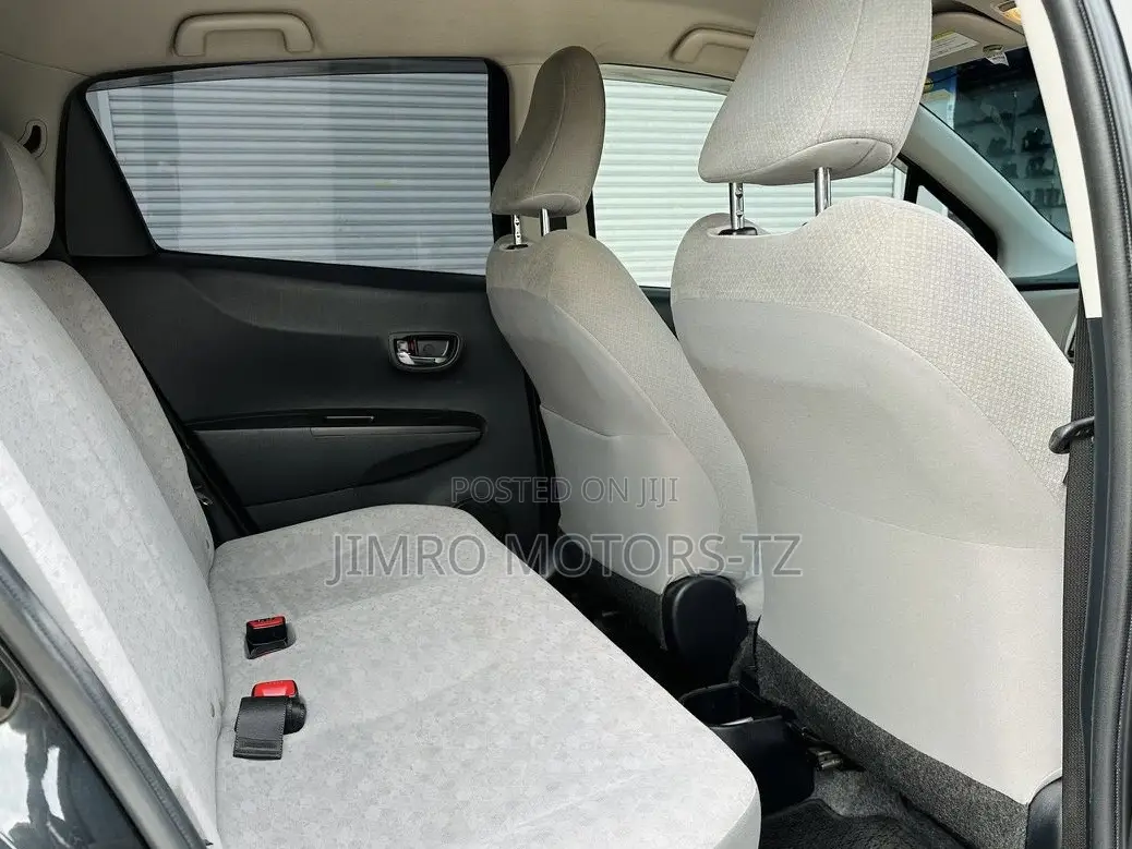 Toyota Vitz 2014 Black