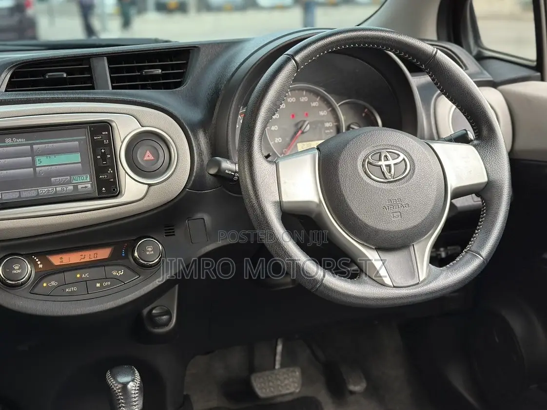 Toyota Vitz 2014 Black