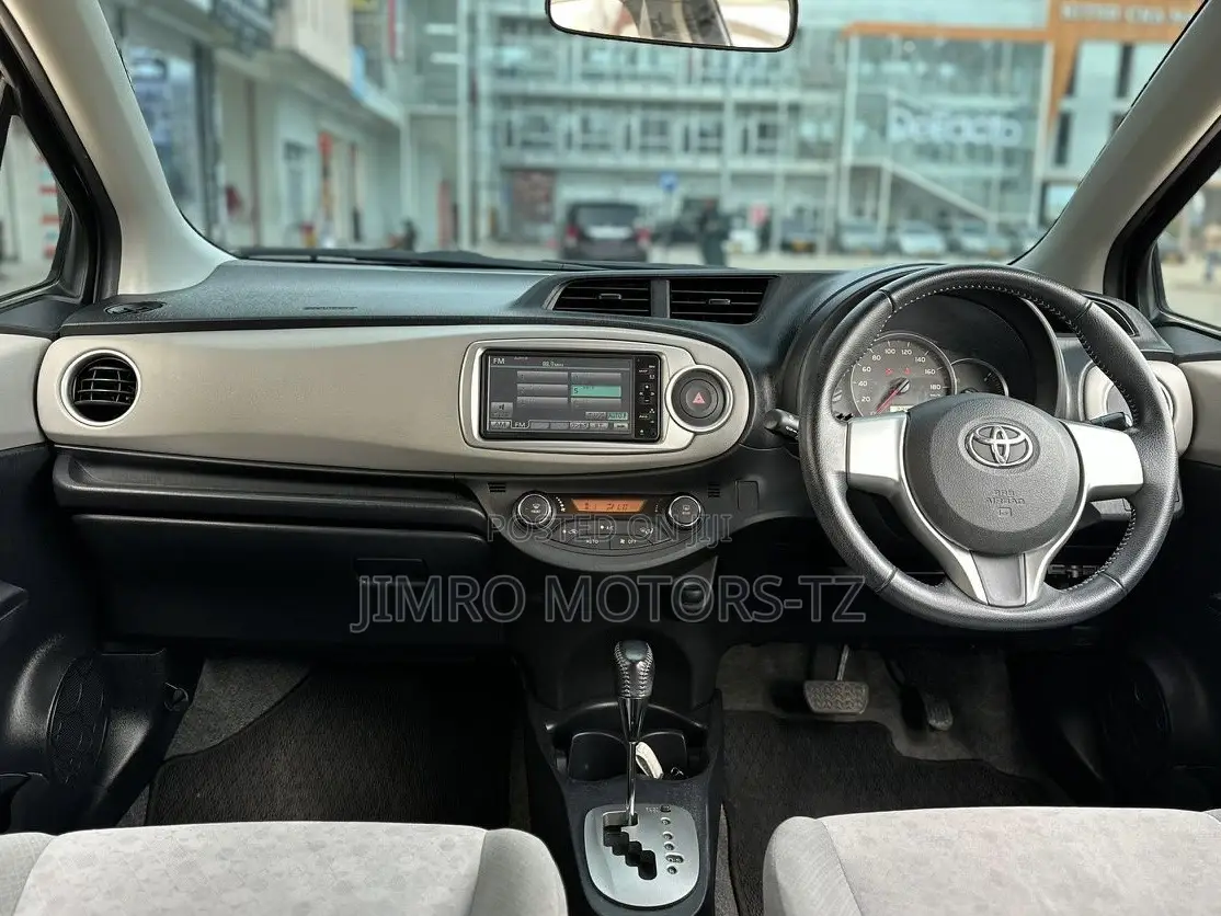 Toyota Vitz 2014 Black