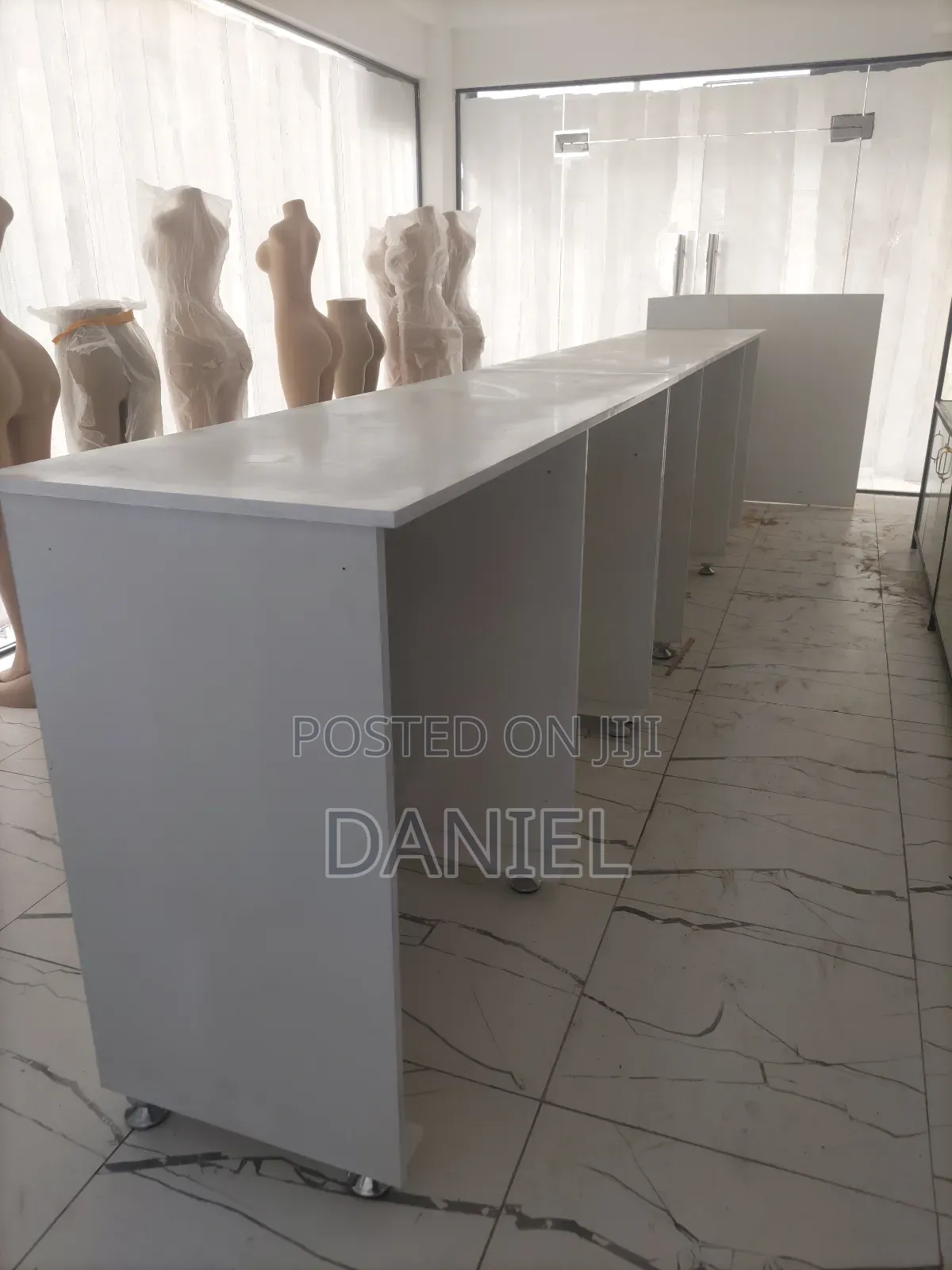 Seti Ya Duka La Nguo White Color