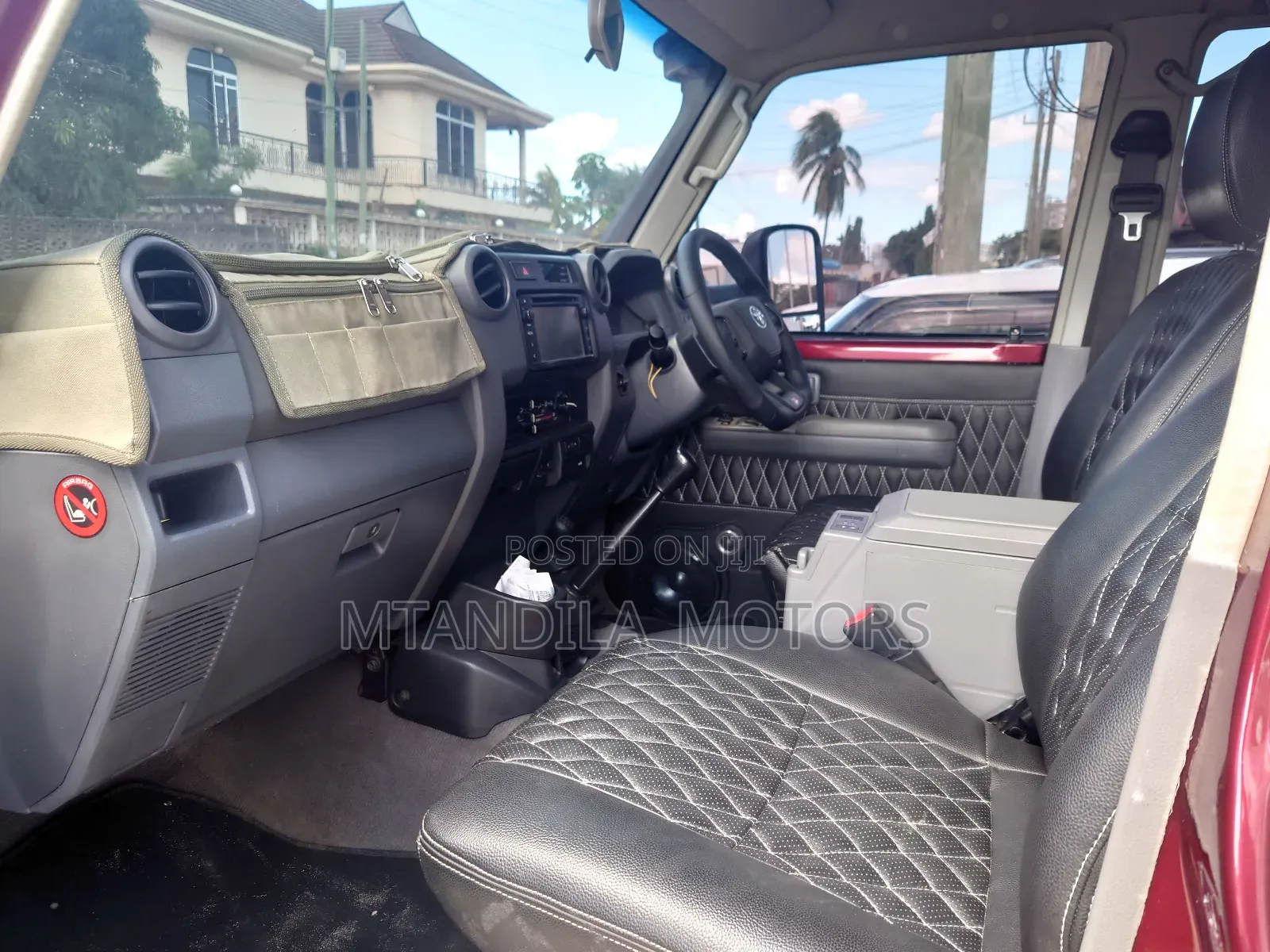 Toyota Land Cruiser 3.3 Diesel 4WD 2022 Pink
