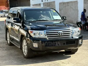 Toyota Land Cruiser 2015 Black