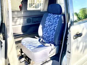 Toyota Noah 2001 Silver