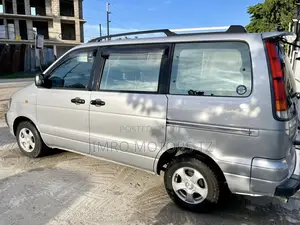 Toyota Noah 2001 Silver
