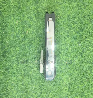 Photo - Nissan Xtrail and Nissan Dualis Door Handles