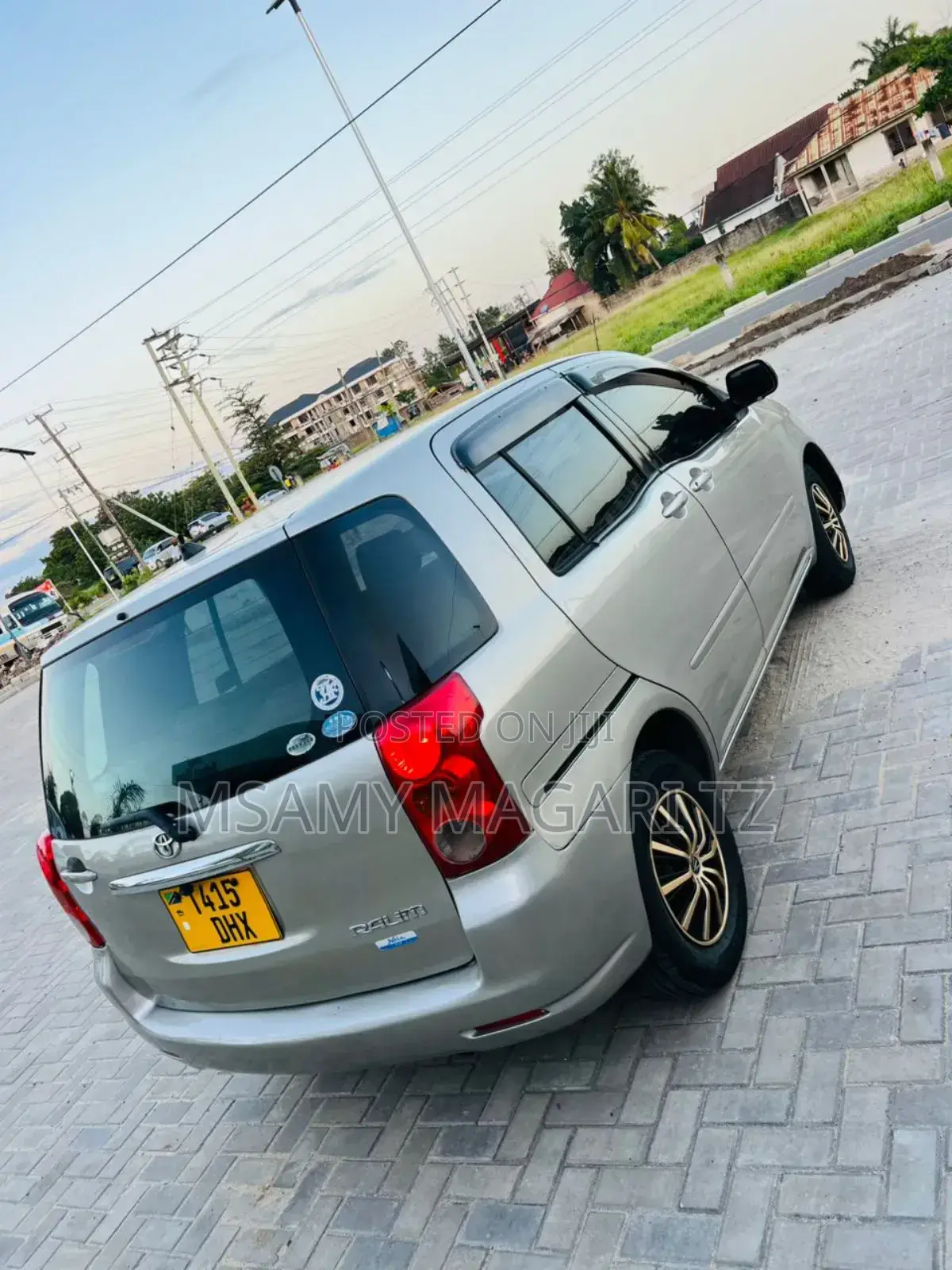 Toyota Raum 1.5 FWD 2003 Silver