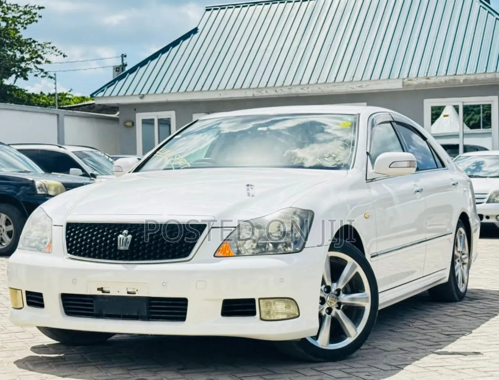 Toyota Crown 2007 White