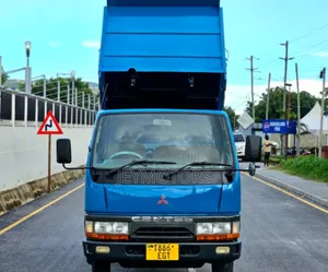 Mitsubishi Canter Tipper