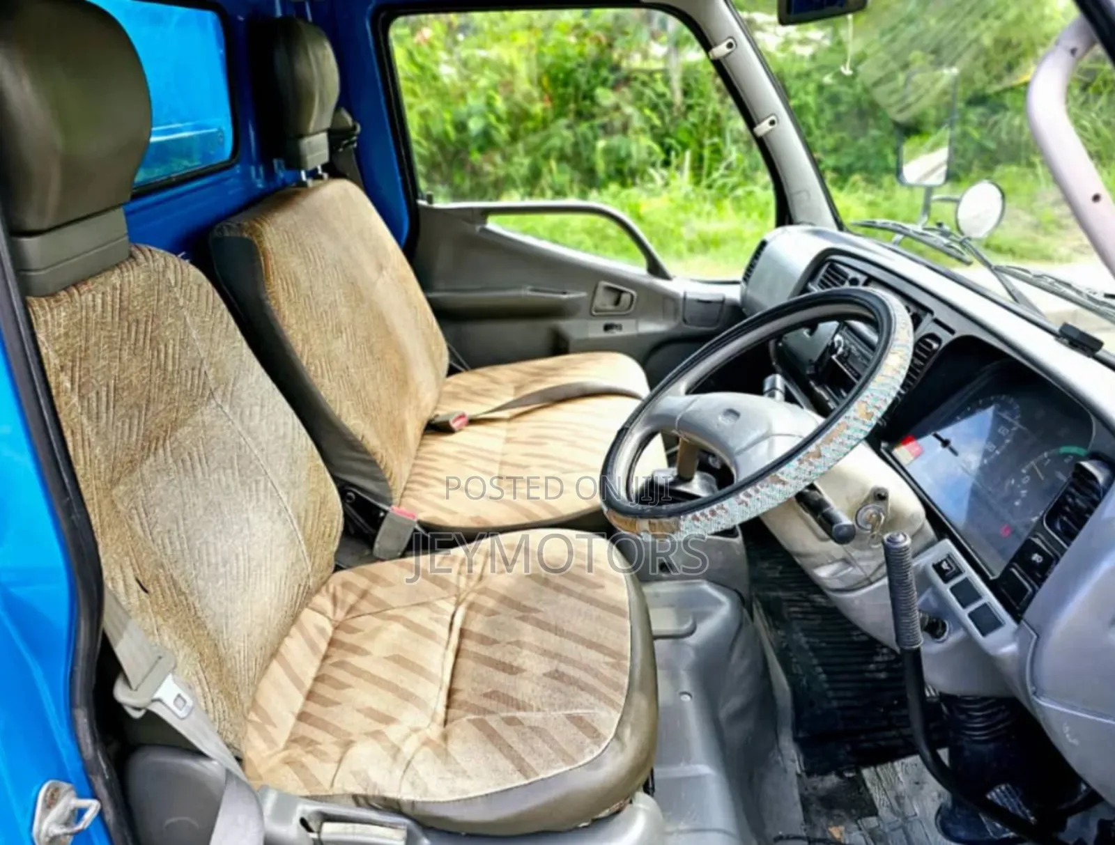 Mitsubishi Canter Tipper