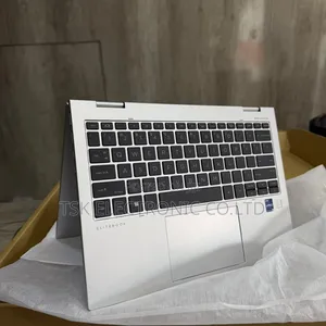 New Laptop HP EliteBook 830 G9 16GB Intel Core I5 SSD 512GB