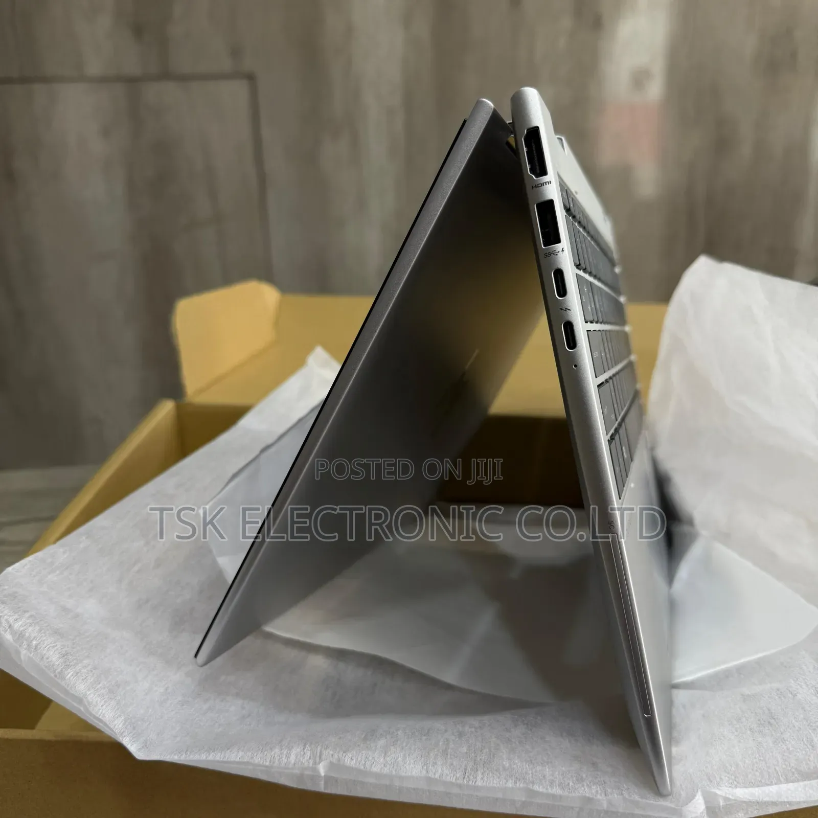 New Laptop HP EliteBook 830 G9 16GB Intel Core I5 SSD 512GB