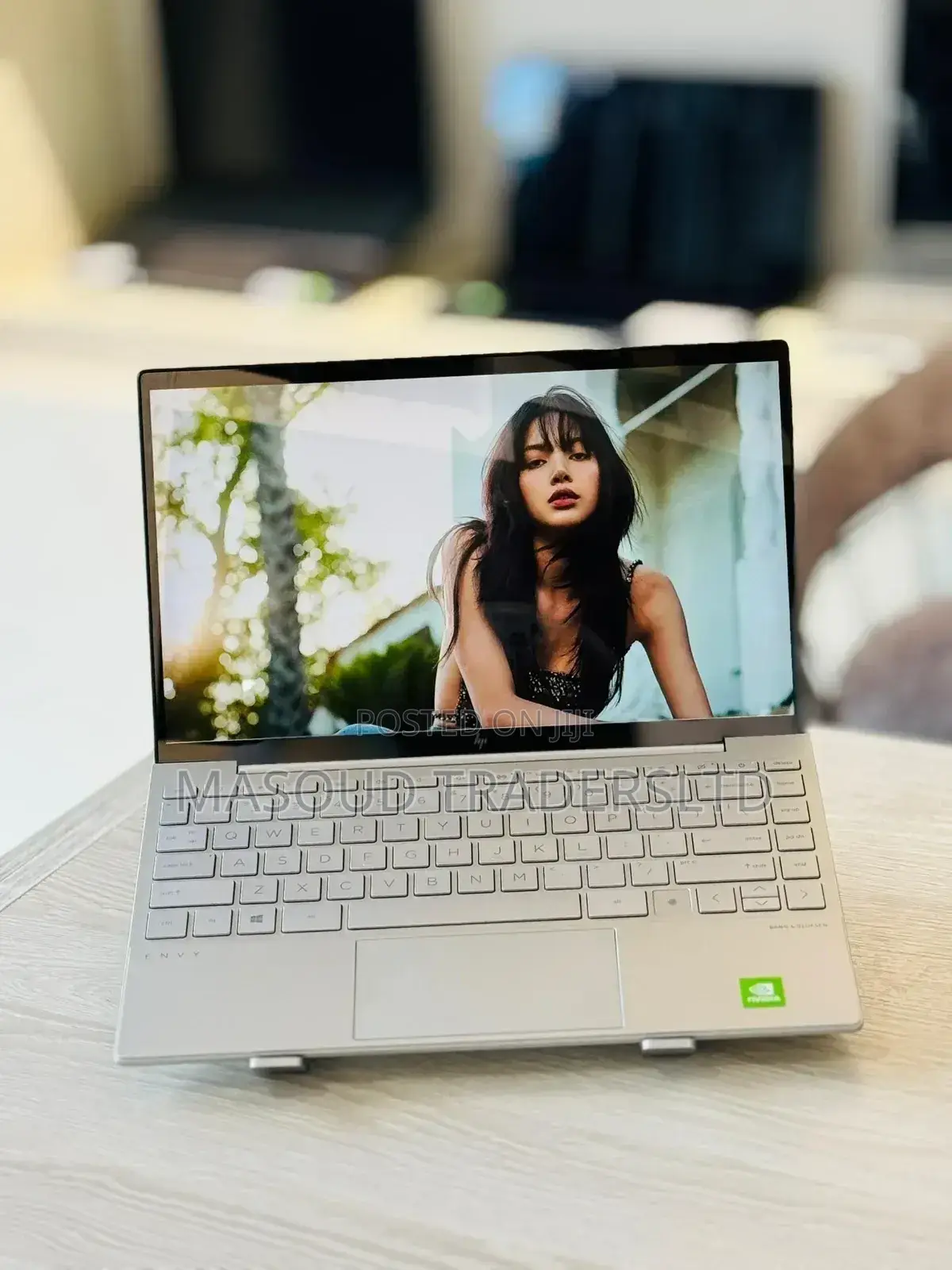 Laptop HP Envy X360 16GB Intel Core I5 SSD 1T