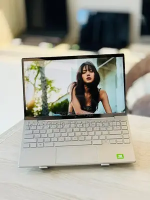Laptop HP Envy X360 16GB Intel Core I5 SSD 1T
