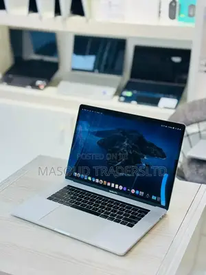 Laptop Apple MacBook Pro 2016 16GB Intel Core I5 SSD 512GB