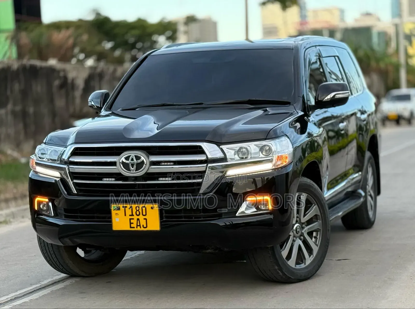 Toyota Land Cruiser 2010 Black