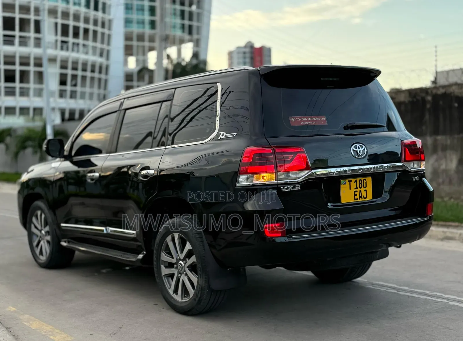 Toyota Land Cruiser 2010 Black