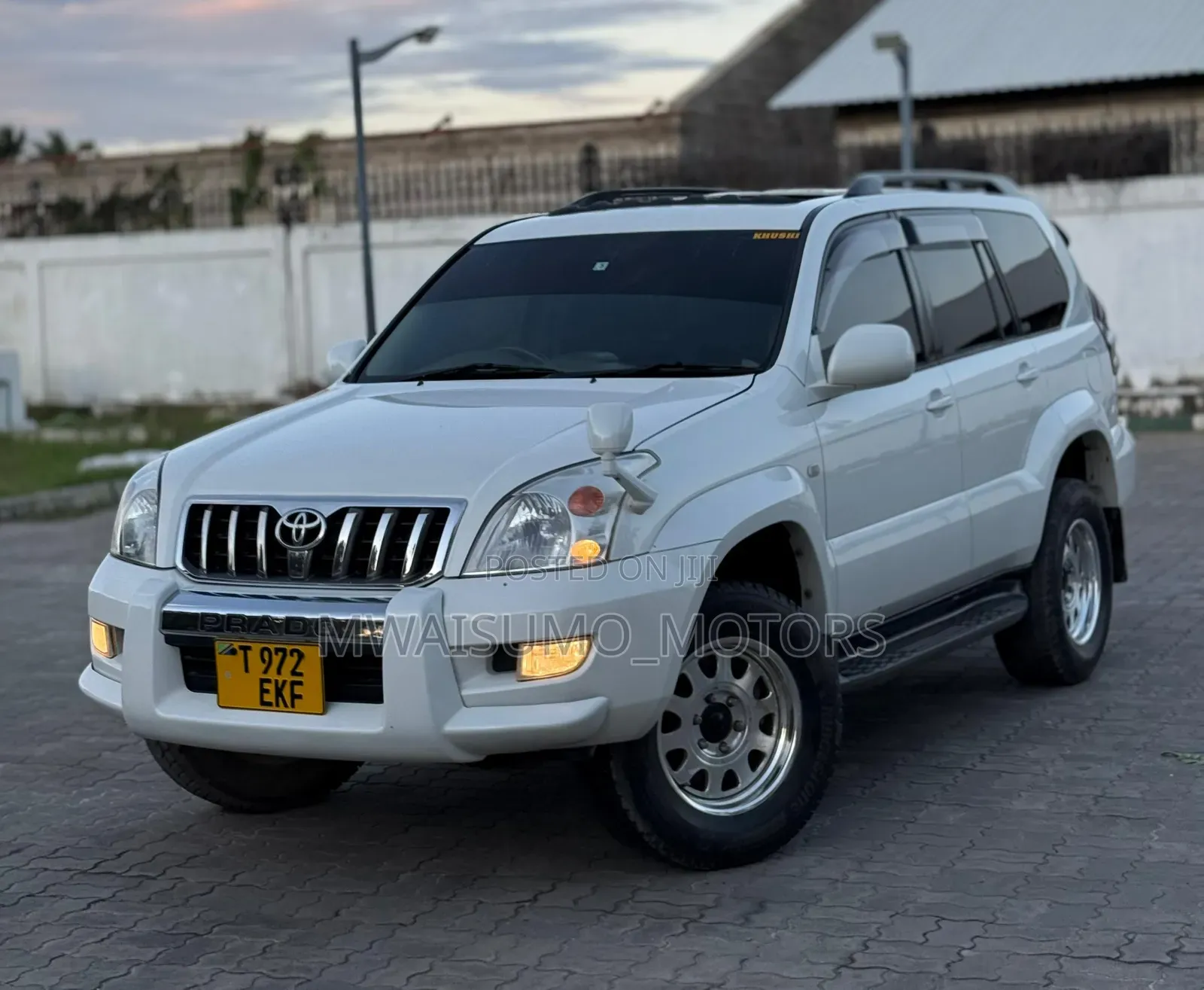 Toyota Land Cruiser Prado 2005 Off white