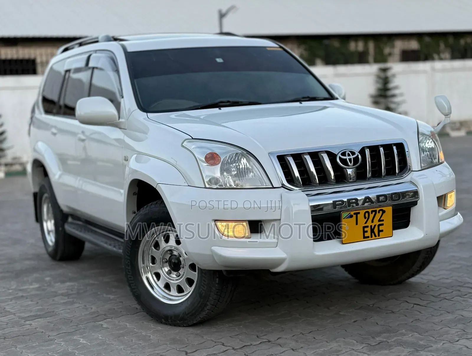 Toyota Land Cruiser Prado 2005 Off white