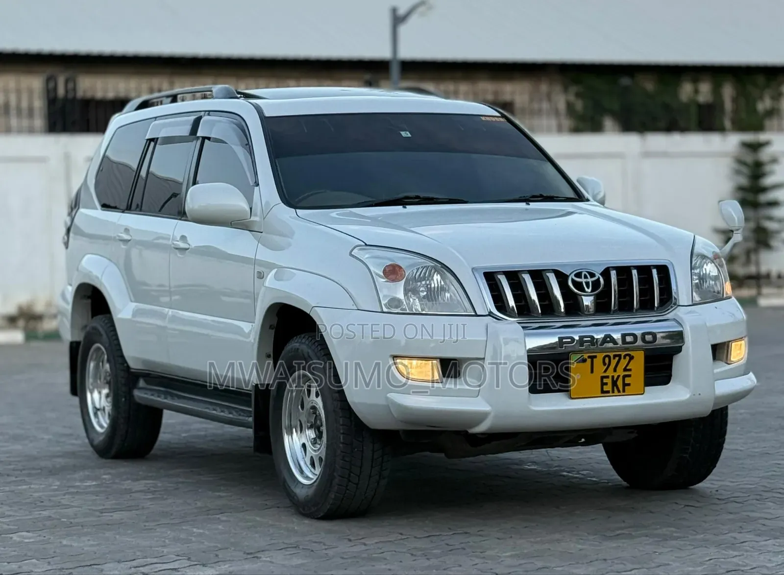 Toyota Land Cruiser Prado 2005 Off white