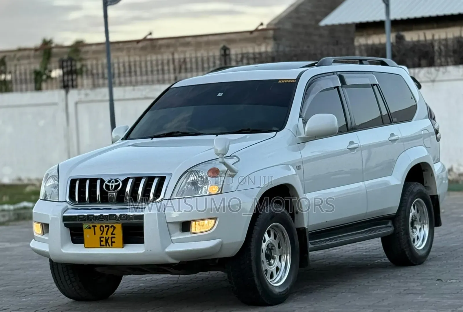 Toyota Land Cruiser Prado 2005 Off white