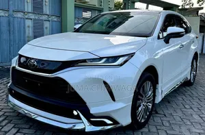 Toyota Harrier 2021 White