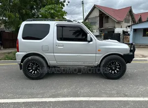 Suzuki Jimny 2000 Silver