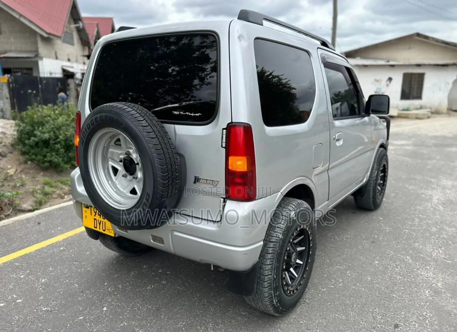 Suzuki Jimny 2000 Silver