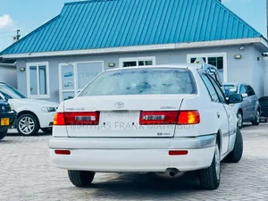 Toyota Corona Premio 2000 White