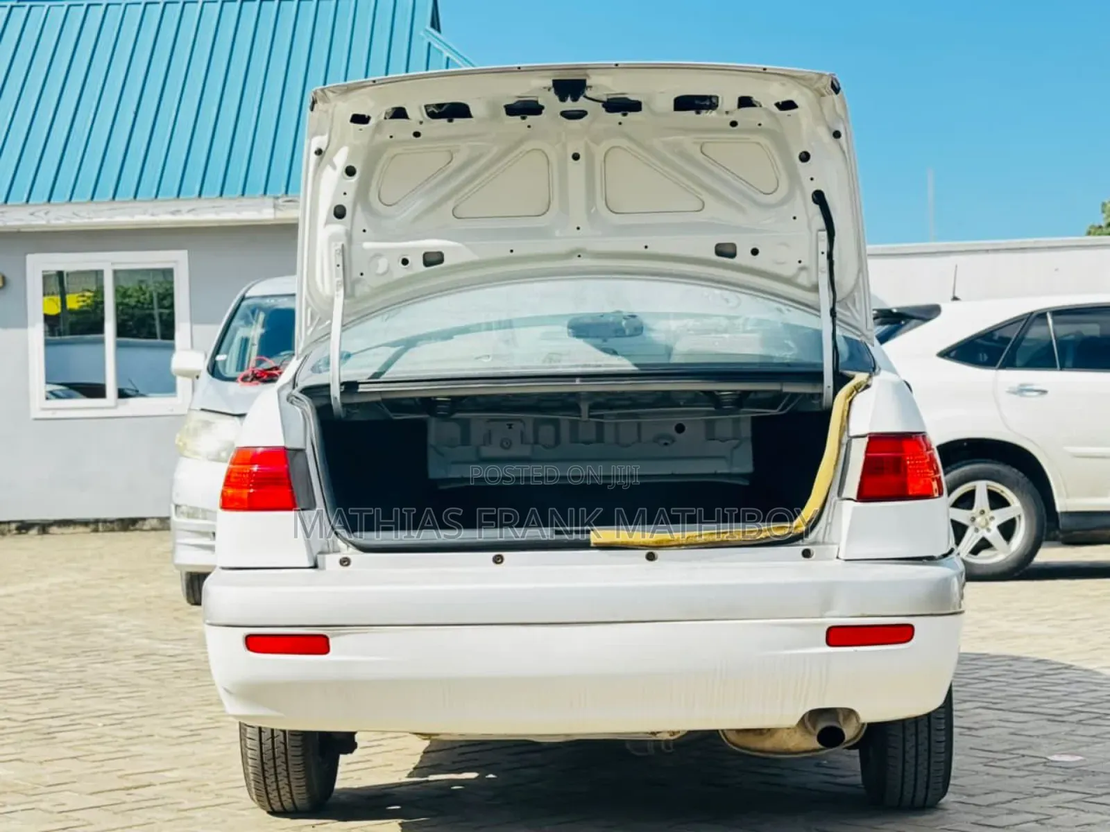 Toyota Corona Premio 2000 White