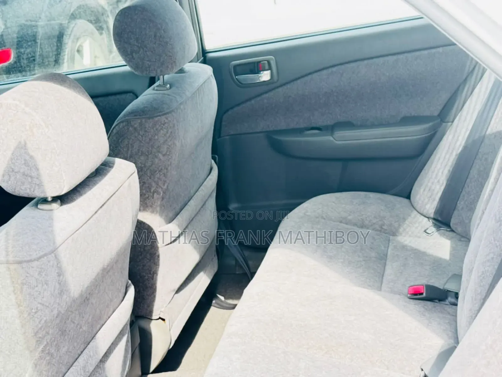 Toyota Corona Premio 2000 White