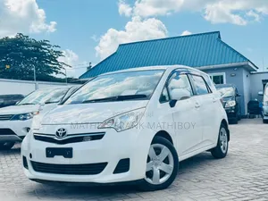 Toyota Ractis 2011 White