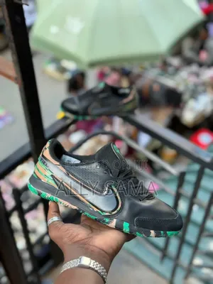 Men's Football Nike Trainer Boots