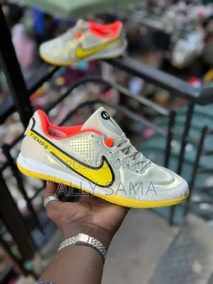Men's Football Nike Trainer Boots