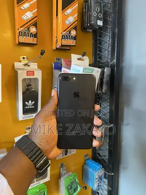 Apple iPhone 7 Plus 32 GB Black