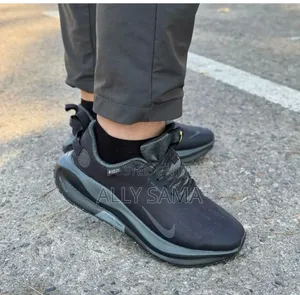 Men's Shoes Trainer Nike Goretex New Design