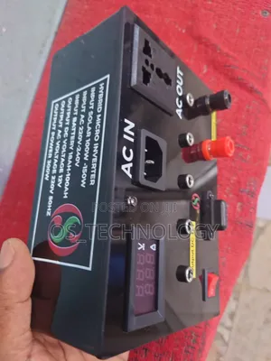 Hybrid Micro Inverter 300w 220v With Mppt Charger 8a Dc